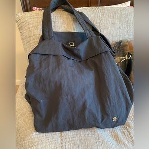 Lululemon black tote bag